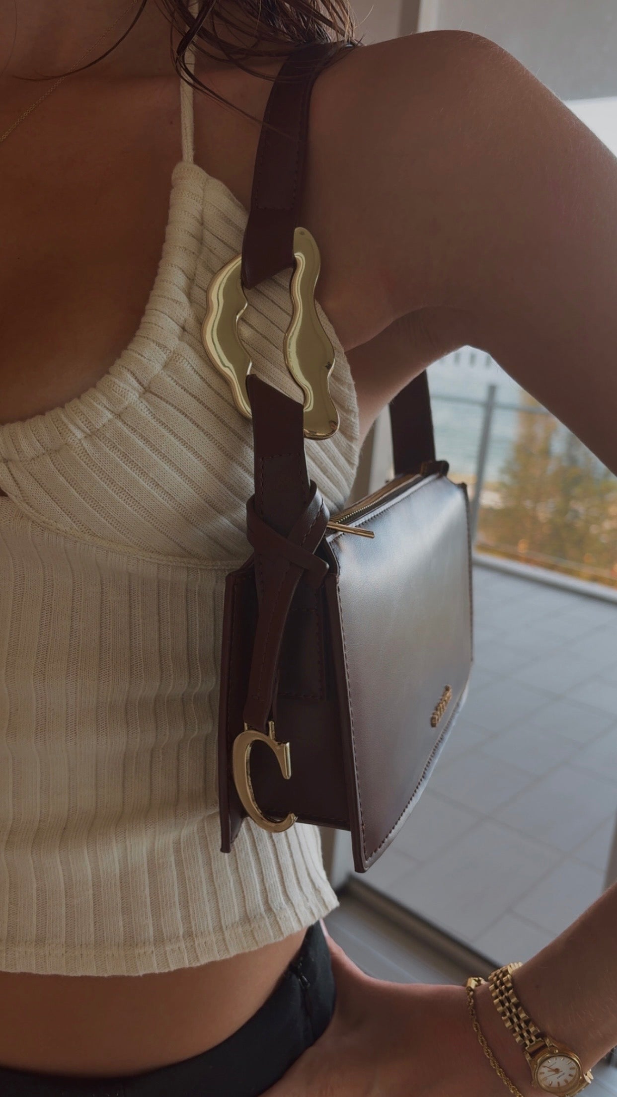nicolebagclariteEveningbagstatementgolddetailingvintagebigbucklebrownshoulderbagdetailformalcocktail
